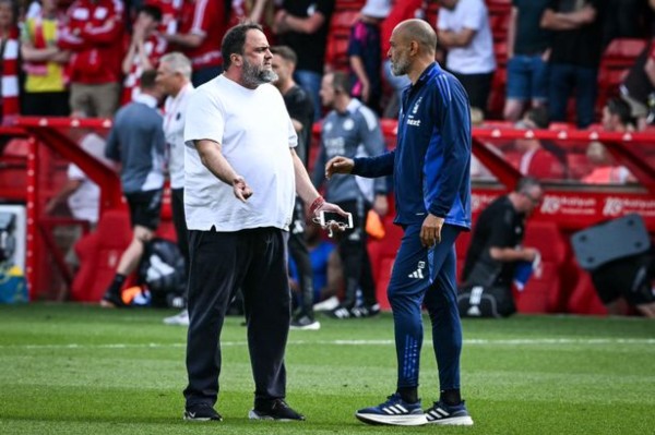 Ông Marinakis chất vất Santo vì chấn thương của Taiwo Awoniyi
