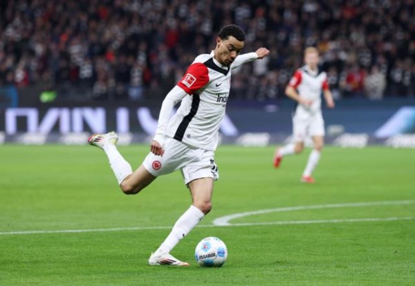 Hugo Ekitike đang được Liverpool liên hệ
