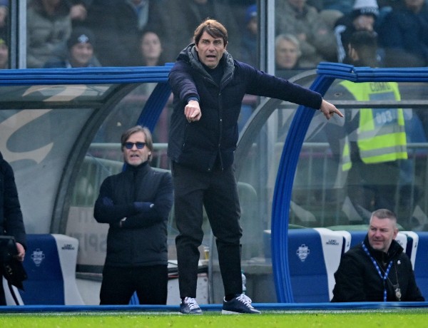 Antonio Conte đang được Juventus nhắm tới cho ghế HLV.