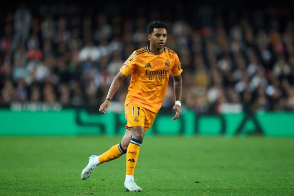 Real hét giá Rodrygo cao ngất ngưởng.