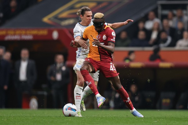 Liverpool muốn chiêu mộ Victor Osimhen