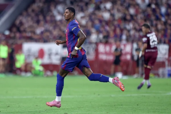Rashford là 1 trong 8 cầu thủ Barcelona chưa được đăng ký với La Liga