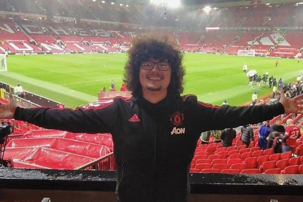 Frank Ilett trên sân Old Trafford