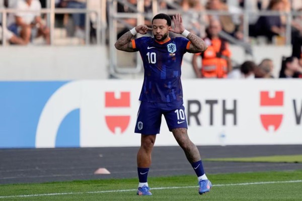 Memphis Depay đã trở thành chân sút vĩ đại nhất lịch sử đội tuyển Hà Lan